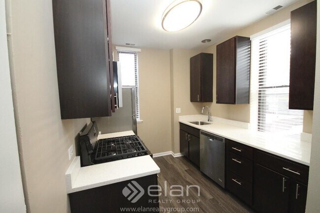 Foto del edificio - 1800 N Halsted St