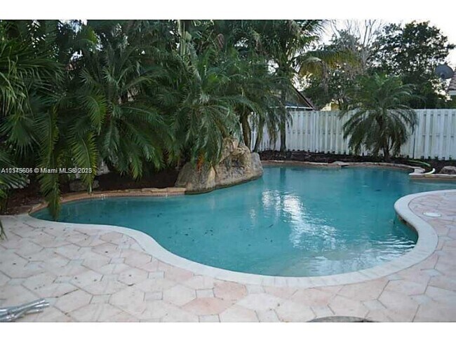 Foto del edificio - 2404 NW 139th Ave