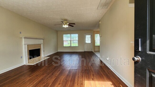 Foto del edificio - 5732 Partin Ln