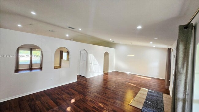 Building Photo - 3085 Mandolin Dr