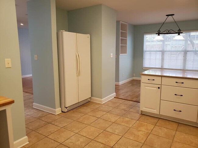 Foto del edificio - 2002 Voltaire Dr