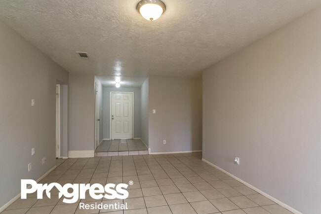 Building Photo - 24014 Spring Briar Ln