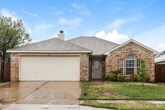 Building Photo - 5104 Button Willow Dr