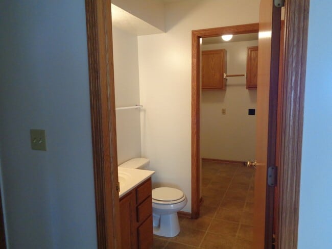 Building Photo - 5428 W Redberry Lane