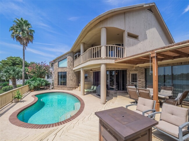 Foto del edificio - 1623 Lake Arbor Dr
