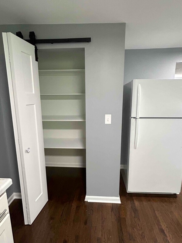 Building Photo - 1341 Main St