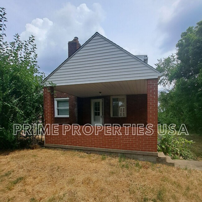 Building Photo - 700 Ridgeside Pl