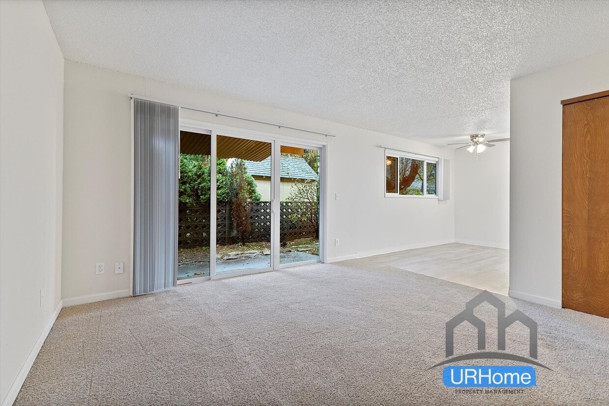 Foto principal - Bright and spacious 1 bedroom just steps away from public transit!