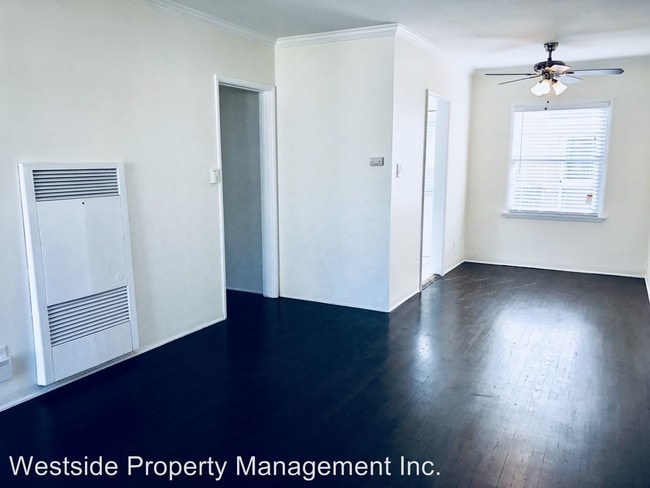Building Photo - 2208 1/2-2208 1/2 Ocean Park Blvd