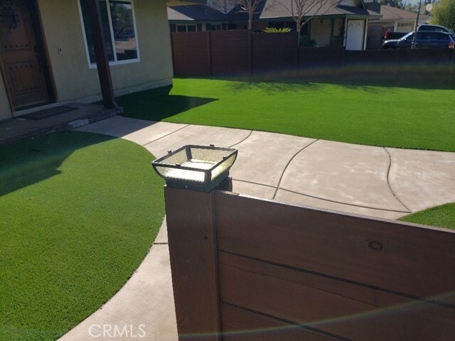 Building Photo - 15261 Pine Ln