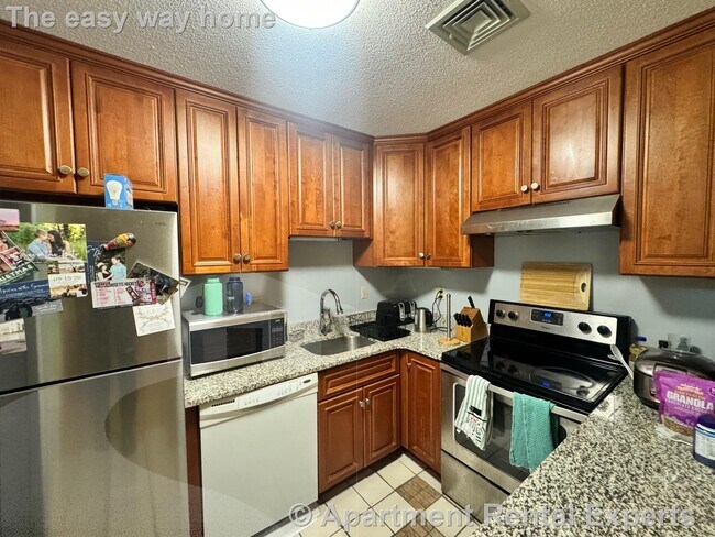 Building Photo - 620 Boston Ave