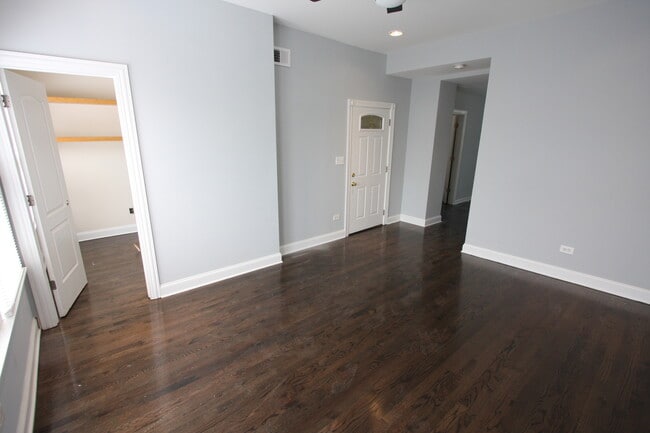 Building Photo - 1721 N Artesian Ave