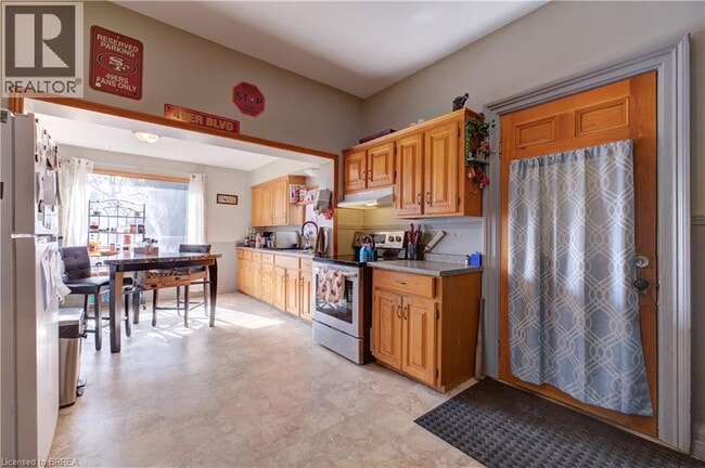 Building Photo - 111 Erie Ave