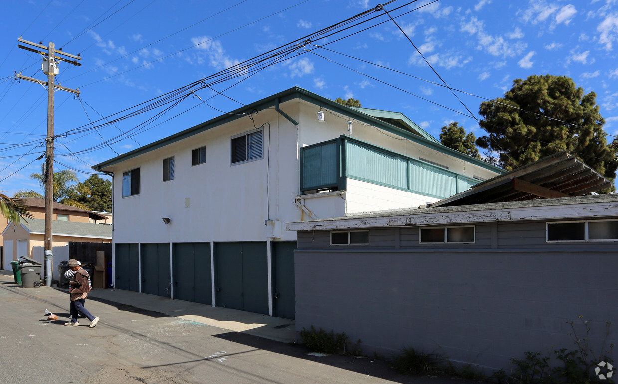 Building Photo - Ocean Breeze Apartments