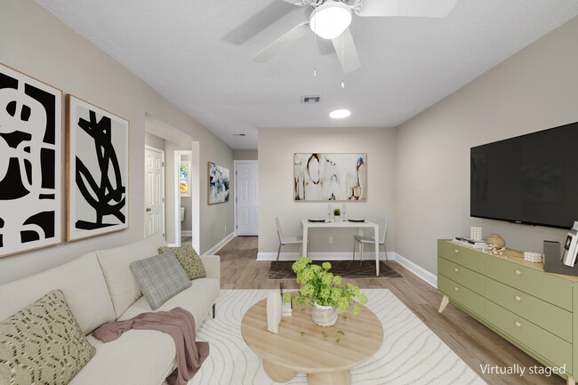 Living Room - Pinedale Apartments