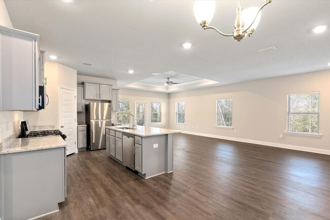 Building Photo - UPCOMING LISTING -WITH LAWNCARE- IN STONEBRIDGE