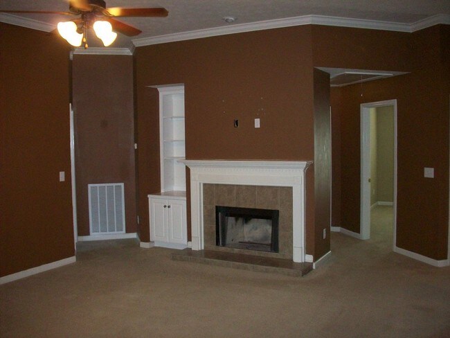 Building Photo - 1419 Melissa Ln  in Thorington Trace