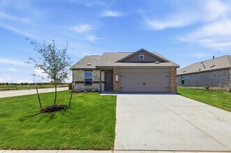 Building Photo - 2201 Marshall Dr
