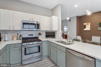 Building Photo - 14118 Carmody Pl