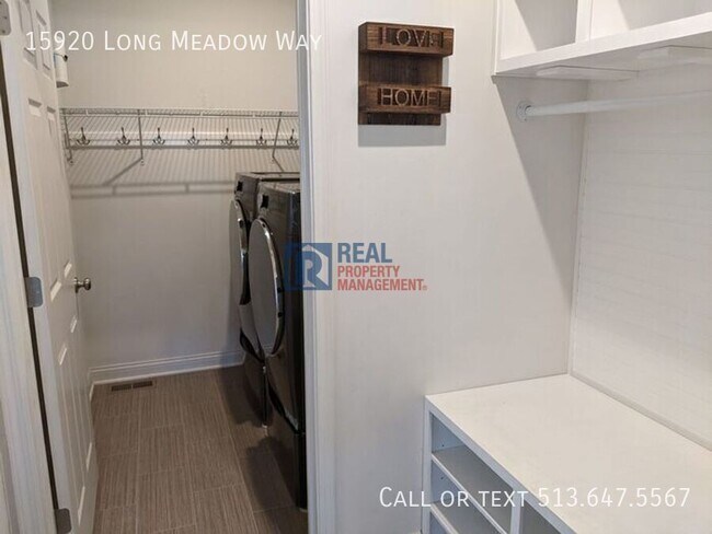 Foto del edificio - 15920 Long Meadow Way