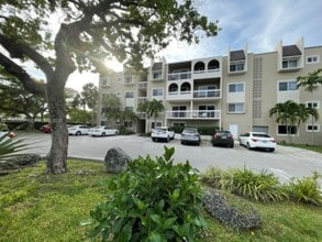 Building Photo - 8103 Camino Real