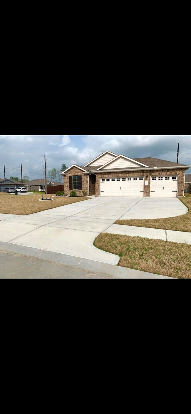 Foto del edificio - 24422 Pencester St