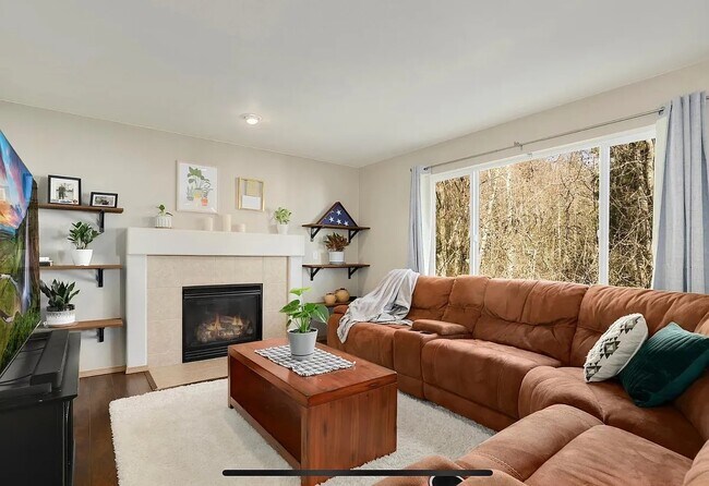 Foto del edificio - 1115 181st Street Ct E