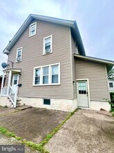 Building Photo - 75 E Browning Rd