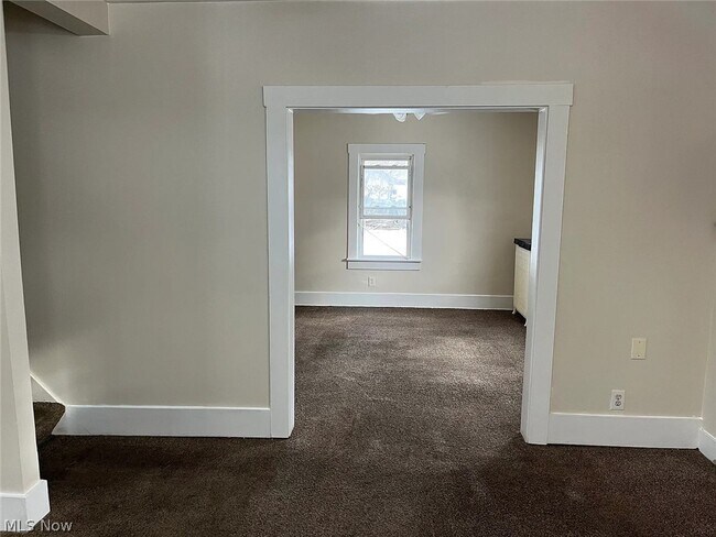 Foto del edificio - 2211 18th St SW