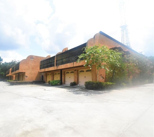 Building Photo - 450 Palermo Vista Ct