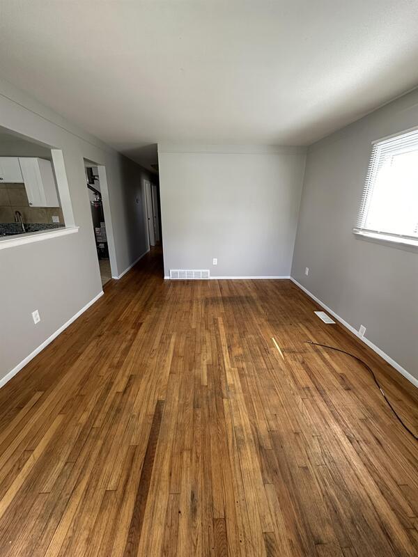Building Photo - 35 E Charlotte Ave