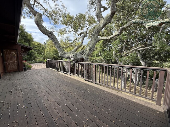 Building Photo - Large Three Bedroom Carmel Valley Home