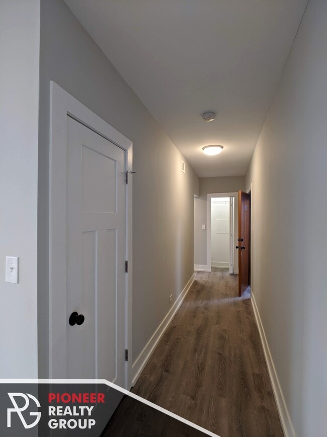 Foto del edificio - 1128 Maple Ave