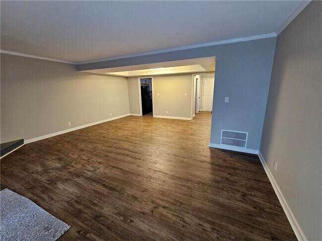 Building Photo - 6002 Pat Mell Pl SE