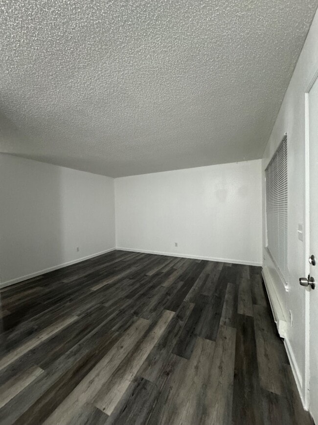 Foto del edificio - 1111 N L St