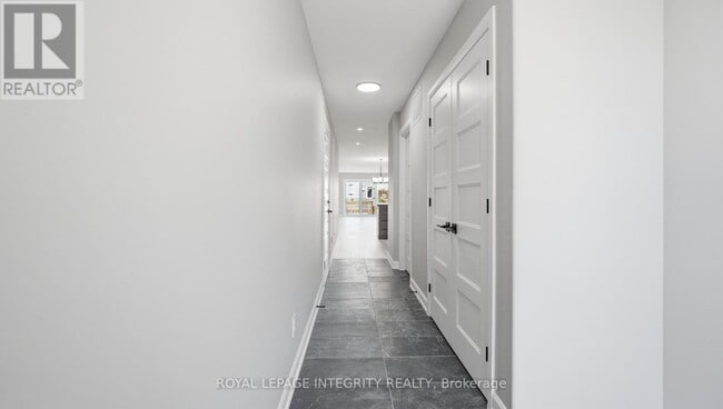 Building Photo - 1229 Montblanc Cres