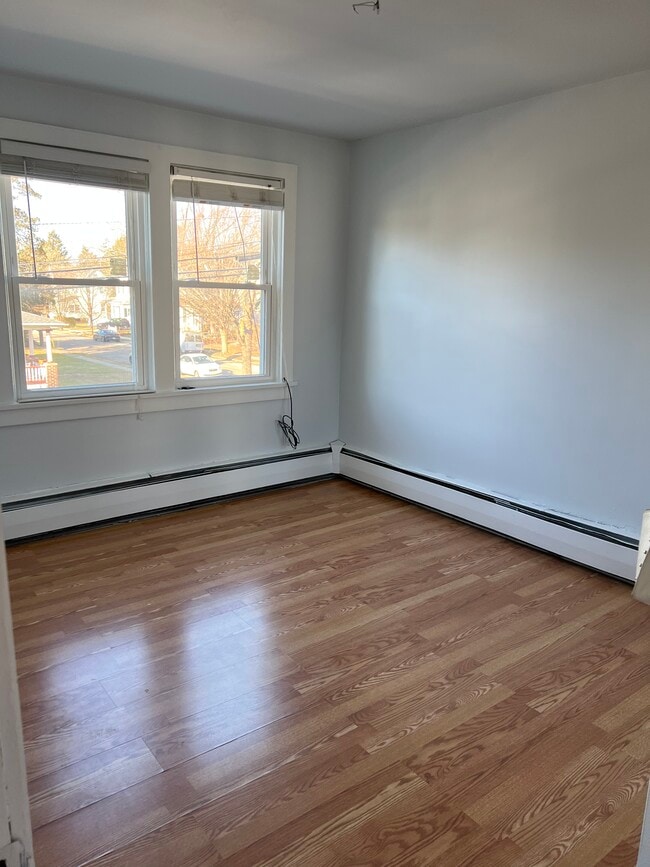 2906 N Centre St Unit 2nd Floor, Pennsauken, NJ 08109 Apartments in