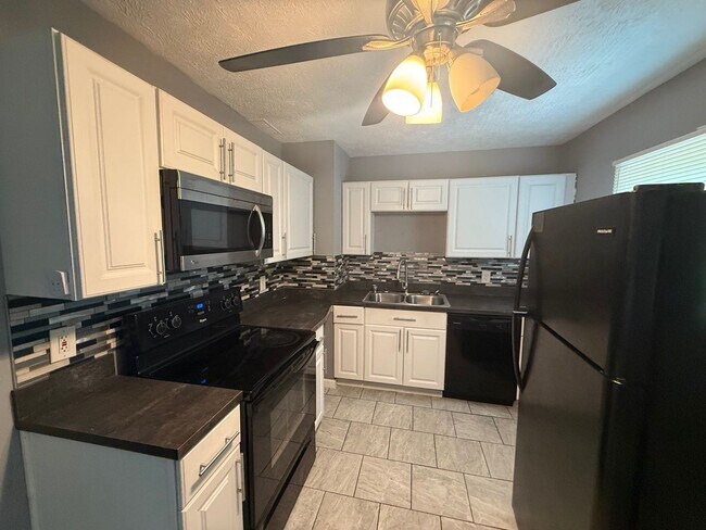 Foto del edificio - 2879 Argyle Dr NW