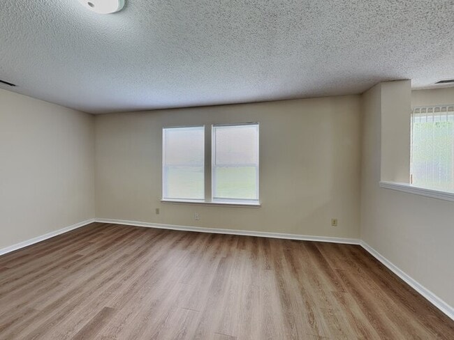 Foto del edificio - 9140 Amberleigh Dr