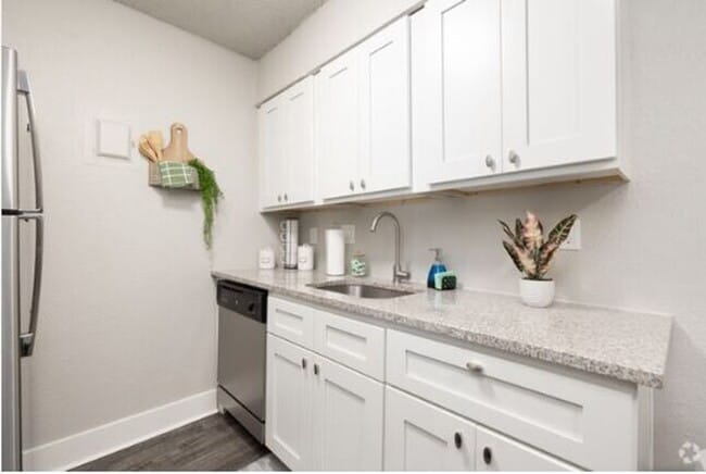 Building Photo - Applewood Apartments