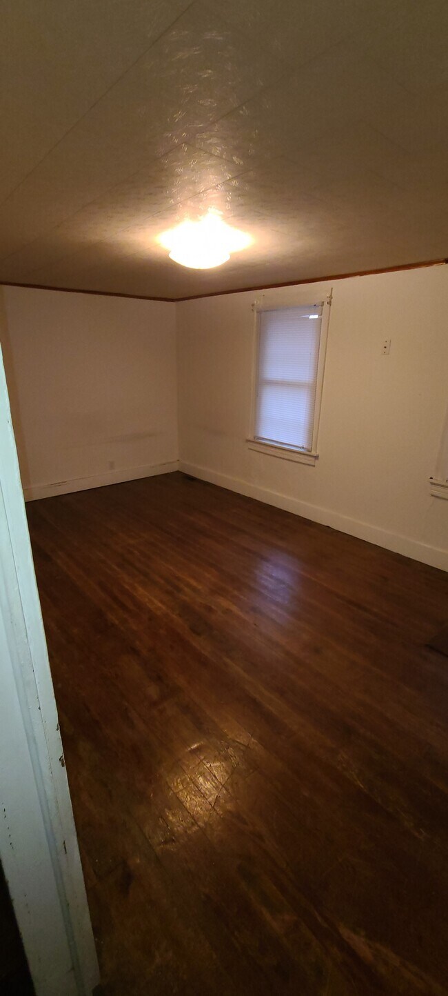 Bedroom 2 - 122 William St