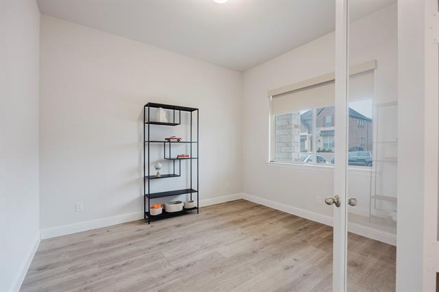 Foto del edificio - 3216 Creek Meadow Dr