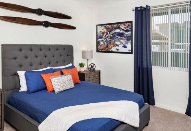 Foto del edificio - 100 Aspen Way