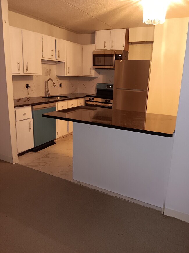 Foto del edificio - 80 N Warren St