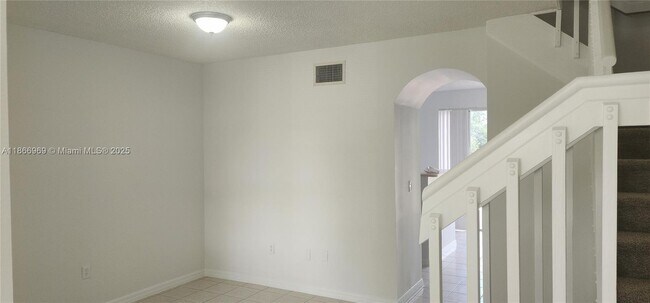 Foto del edificio - 8545 SW 152nd Ave