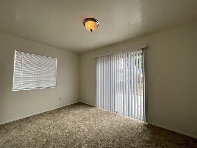Foto del edificio - Must See 4 bedroom 2 and a half bathroom home in El Cajon