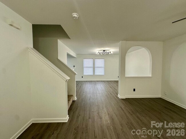 Building Photo - 340 Zander Woods Ct