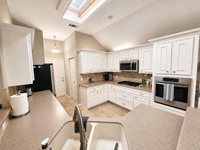 Building Photo - 5106 Misty Ln