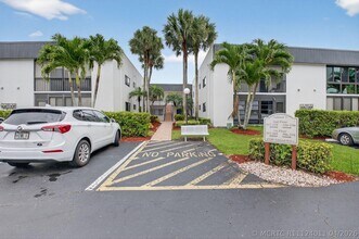 Building Photo - 15109 Ashland Dr