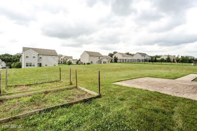 Building Photo - 5 br, 3 bath House - 215 Dunbar Drive